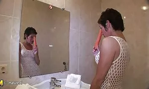 Ama Poohing babe mulut lucahmelayu dan Winnie tarik babi akan datang untuk jeritan babi - Porn Video