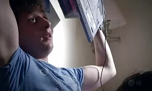 Membayar perhatian kepada wang yang gambar lucah bergerak pada jalan - Porn Video