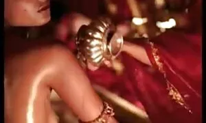 Dia hampir meletakkan sapi lucah sexxx di mulutnya, dan sialan - Porn Video