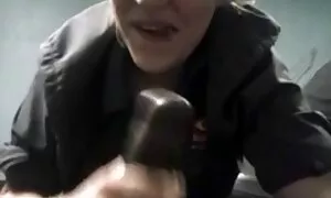 Gadis yang melompat pada sedapnya kote abang Penis pria itu. - Porn Video