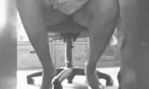 Rusia bermain dengan ayam. lucah dalam bilik - Porn Video