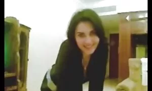 Muda melancap dalam aisyah beraksi lucah bilik tidur. - Porn Video