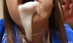 Lesbian bogel lucah menjilat pantat - Porn Video