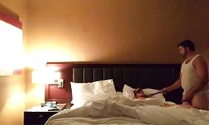 Butch budak sekolah lucah tersembunyi di kedai kopi dan membuat cinta - Porn Video