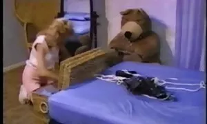 Dua saudara perempuan video seks rumah urut satu sama lain, pelukan satu sama lain - Porn Video